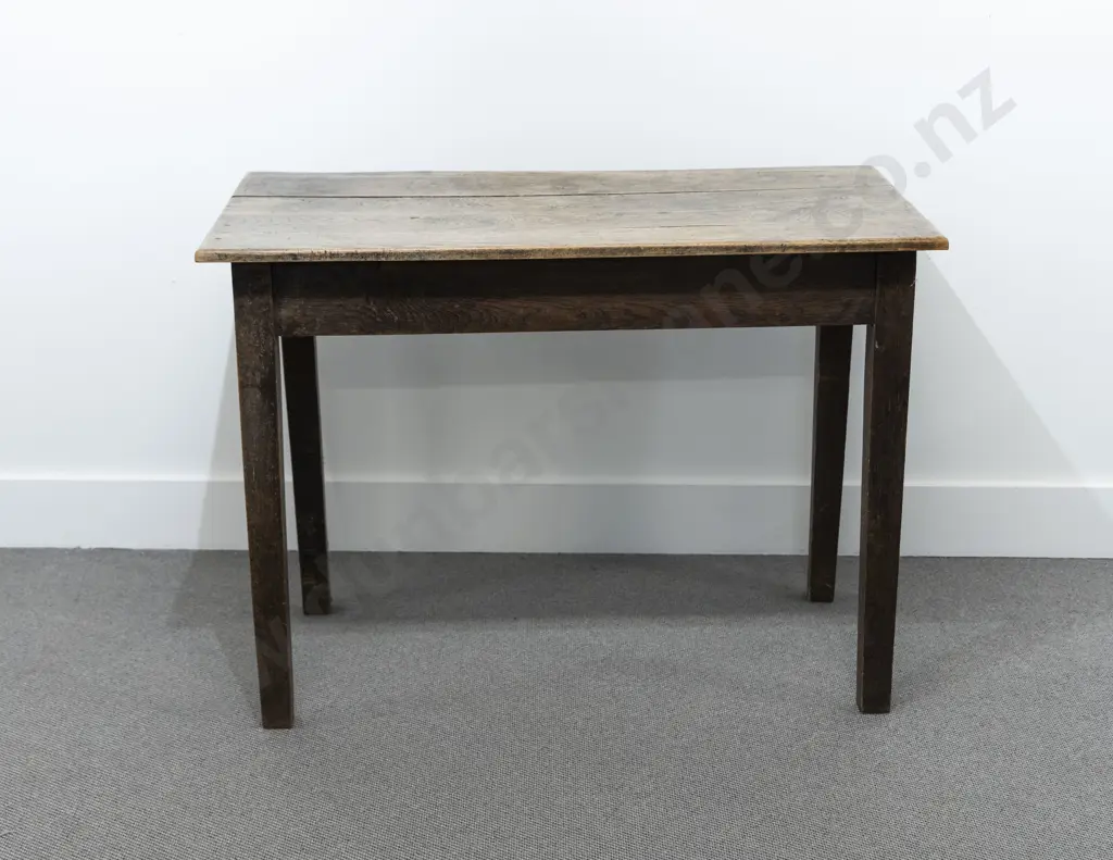 Geo III Oak Side Table Image 1++