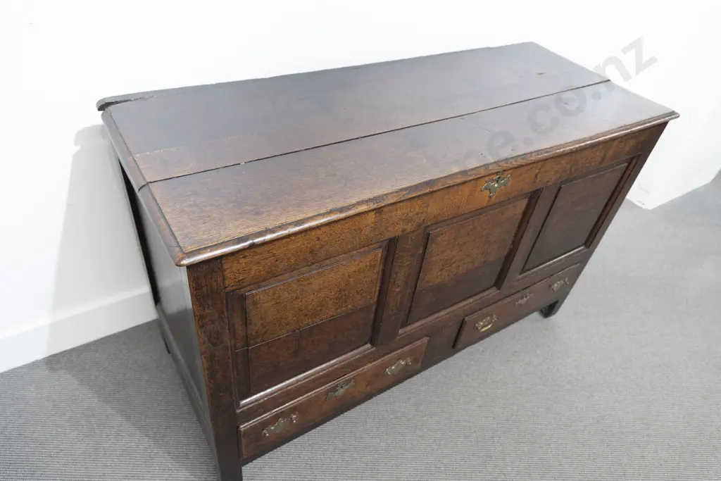 Geo III Oak Mule Chest Image 1++