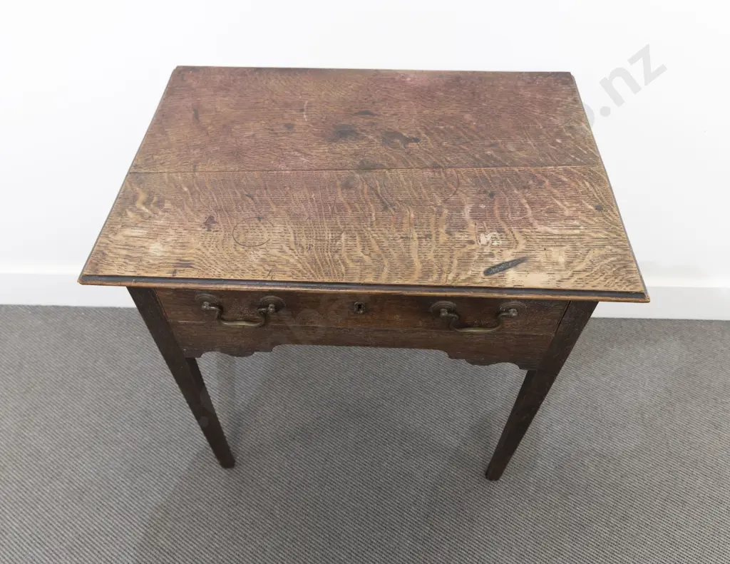 Geo III Oak Side Table Image 1++