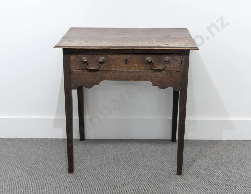Geo III Oak Side Table Image 1++