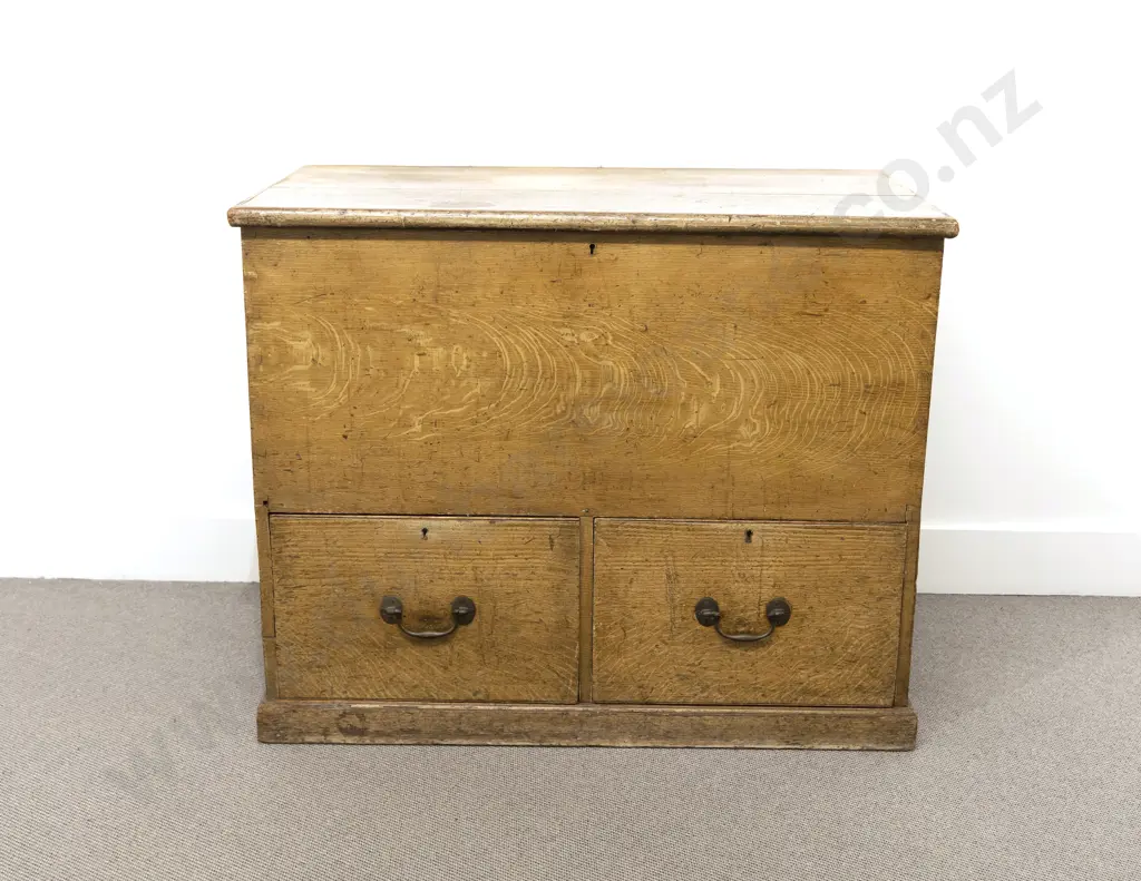 Large Victorian Scumbled Pine Grain Bin Image 1++