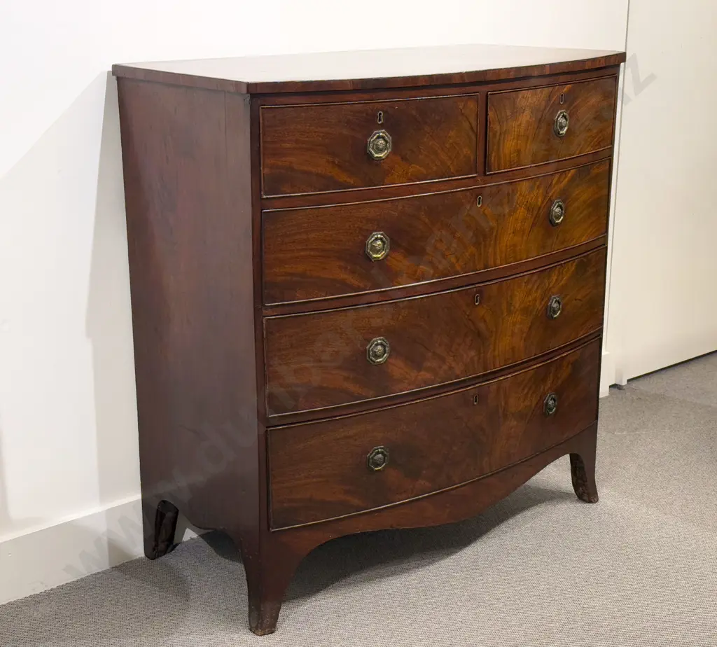Regency Mahogany Bow Front Chest Image 1++
