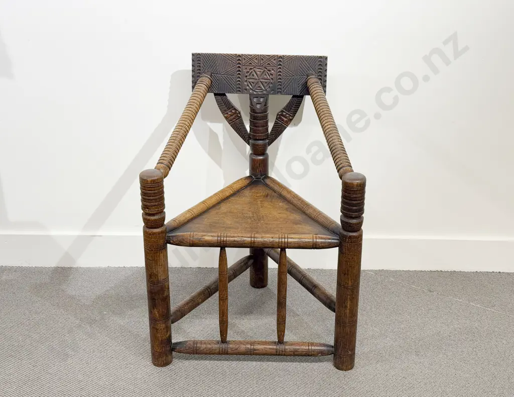 Late C19th - Early C20th Oak Turner's Chair in the Manner or John Starkey Image 1++