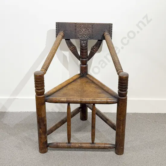 Late C19th - Early C20th Oak Turner's Chair in the Manner or John Starkey