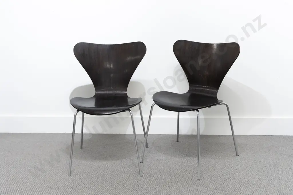 Pair of Fritz Hansen for Arne Jacobsen Series 7 Plywood & Chrome Dining Chairs Image 1++
