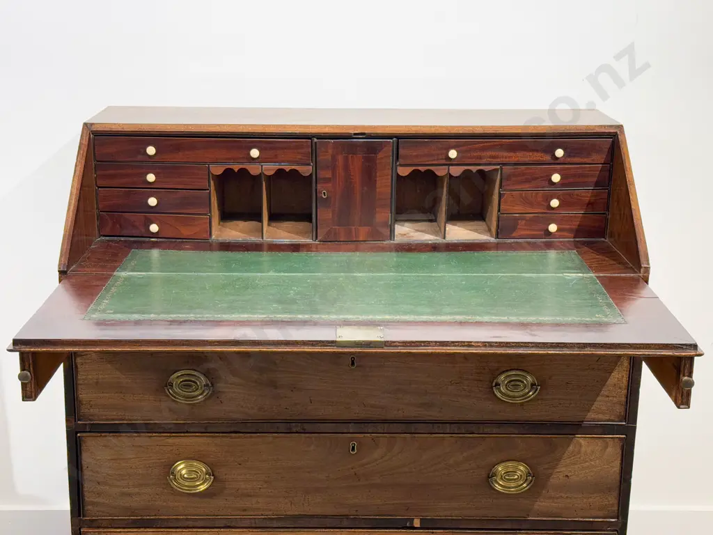 Geo III Mahogany Bureau Image 1++