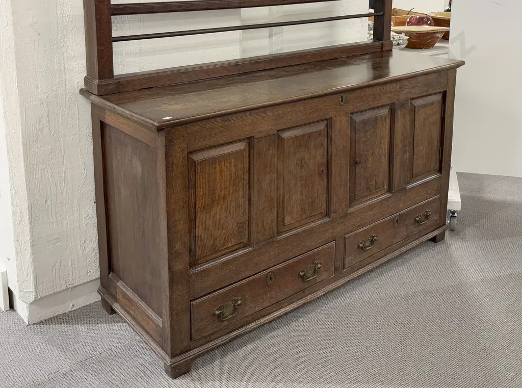 Geo III Oak Mule Chest Image 1++