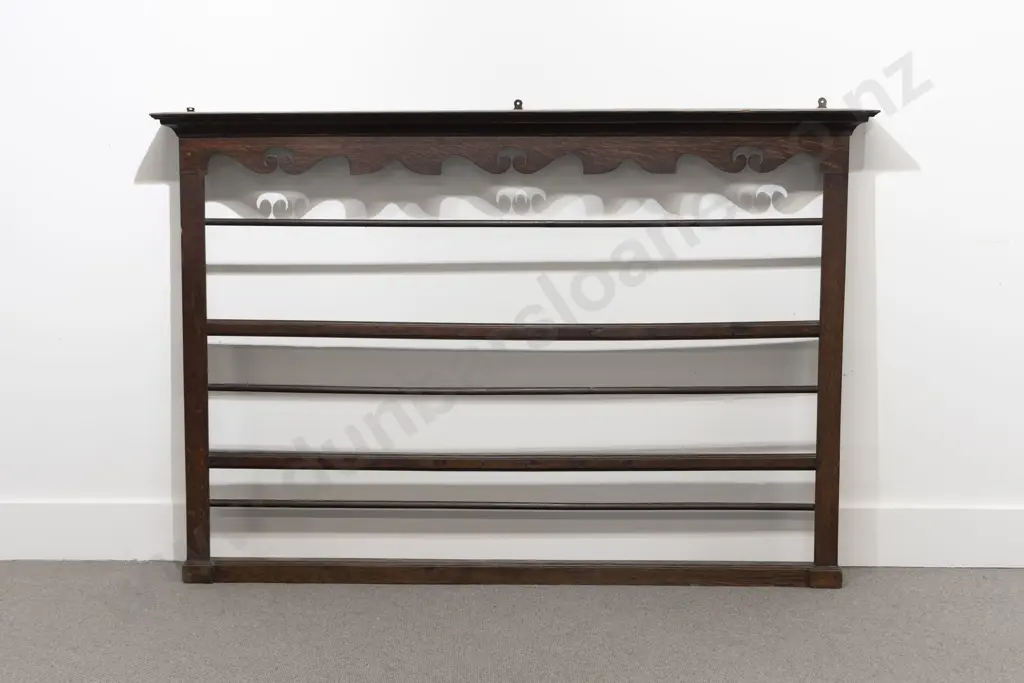 Geo III Oak Hanging Plate Rack Image 1++
