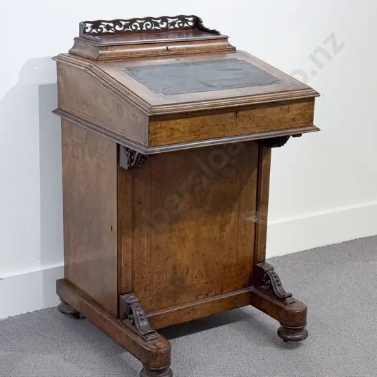 Victorian Figured Walnut and Inlaid Davenport