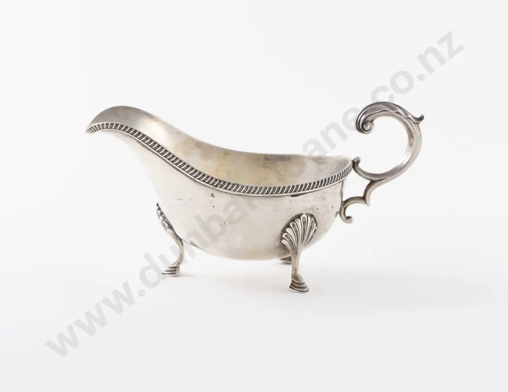 Geo V S/S Gravy Boat Image 1++