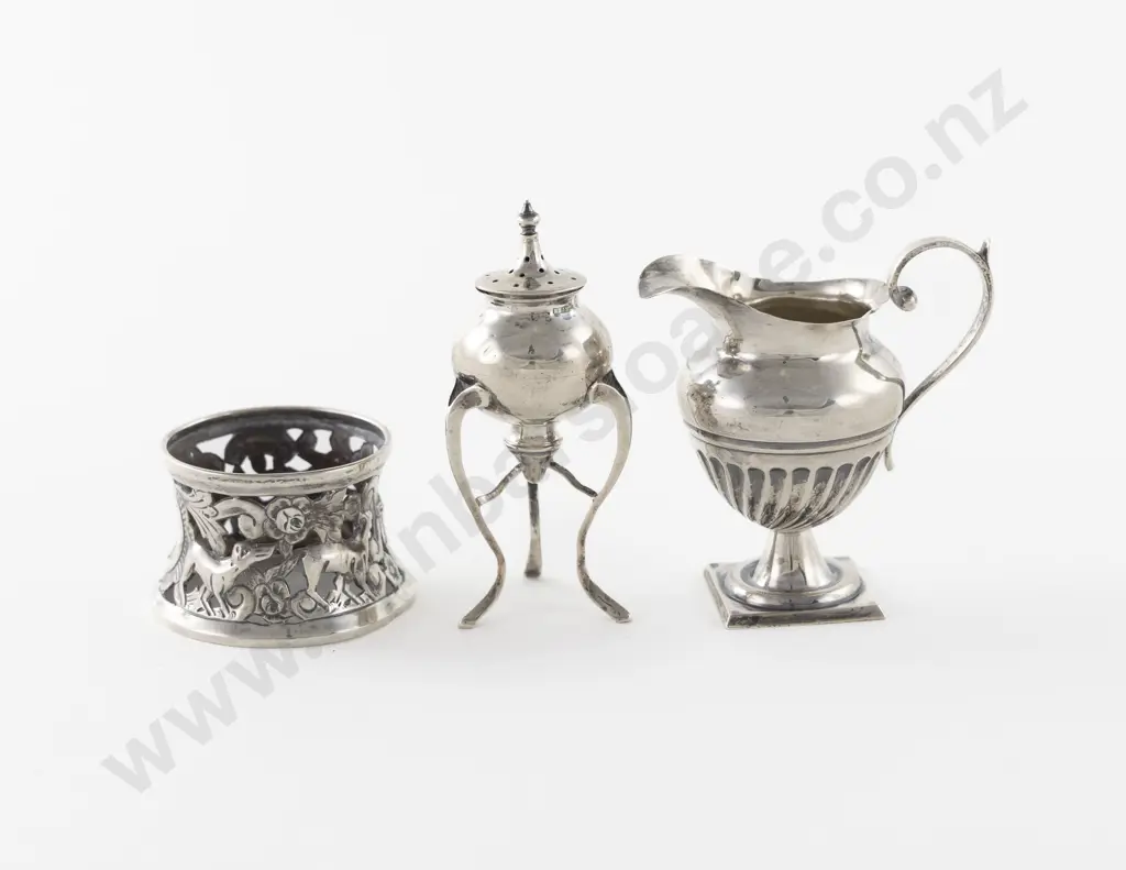 Small Edw VII S/S Cream Jug Image 1++