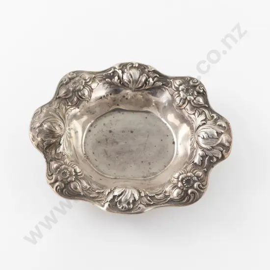 Edw VIII Art Nouveau S/S Oval Bon Bon Dish