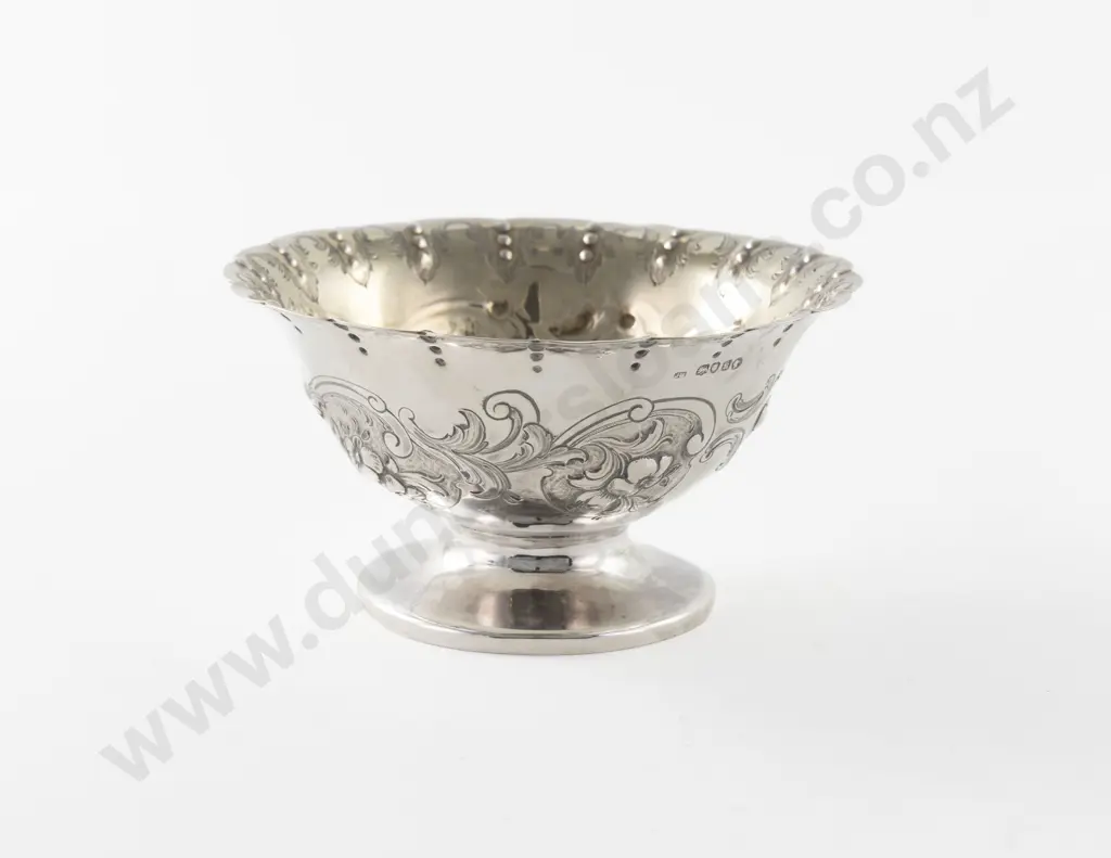 Fine Quality & Heavy Vict S/S Sugar Bowl Image 1++
