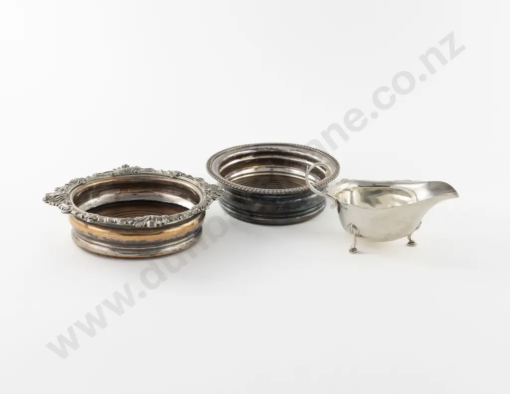Geo V S/S Gravy Boat Image 1++