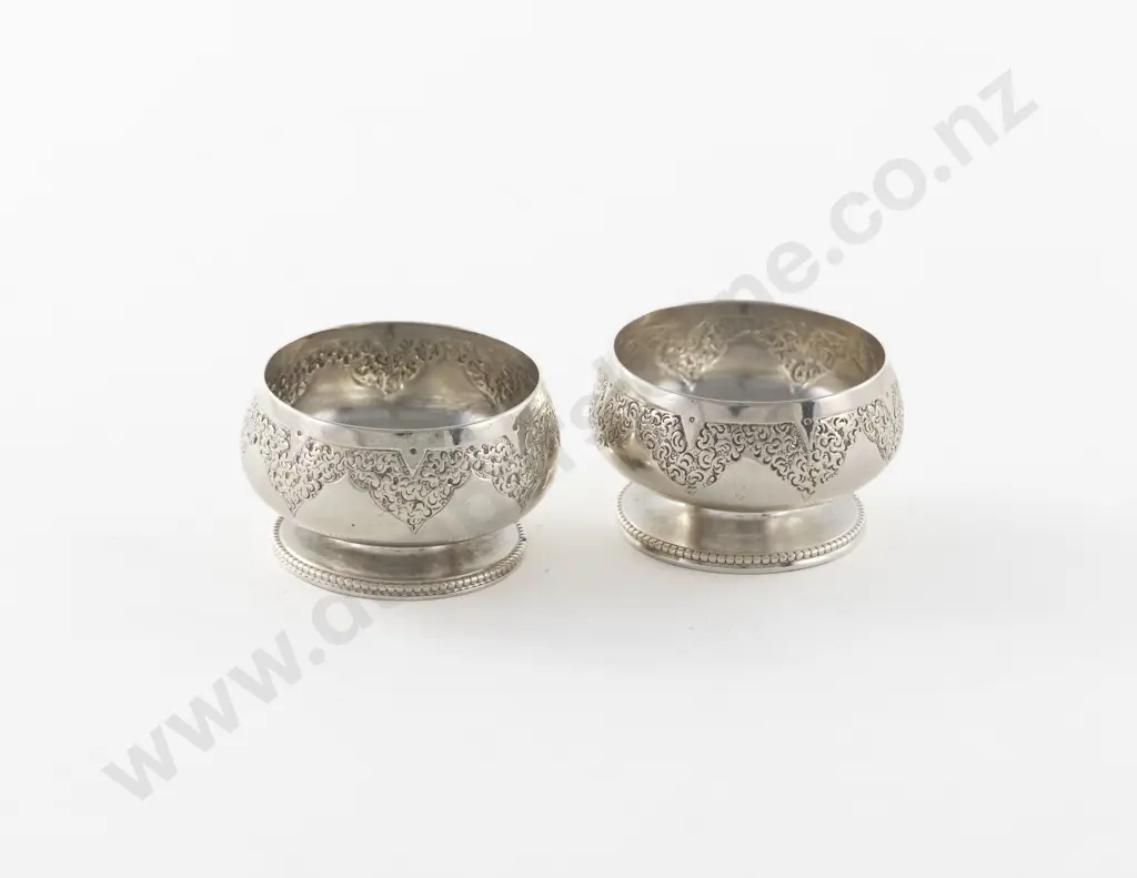 Pair Vict S/S Aesthetic Revival Salts Image 1++