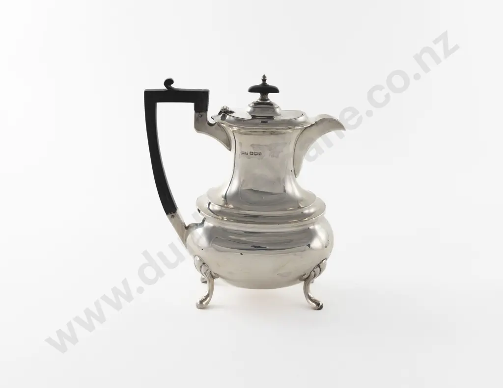 Geo V S/S Hot Water Jug by Walker & Hall Image 1++