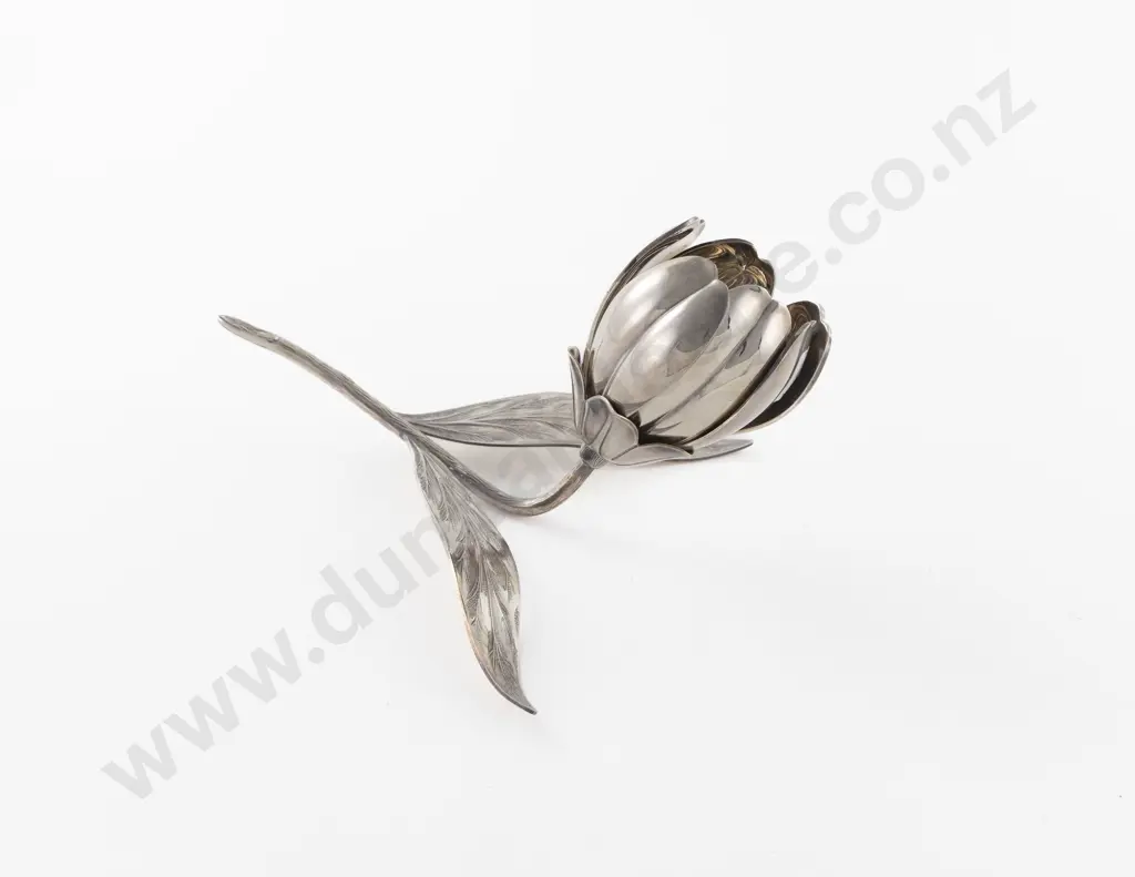 An Interesting Spanish S/P Flower Form Caviar Service Table Centre Image 1++