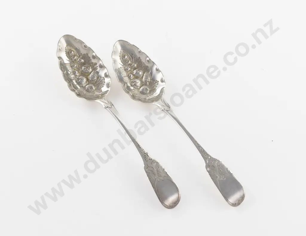 Pair Geo III S/S Berry Spoons Image 1++