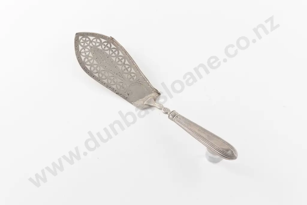 Geo III S/S Fish Slice Image 1++
