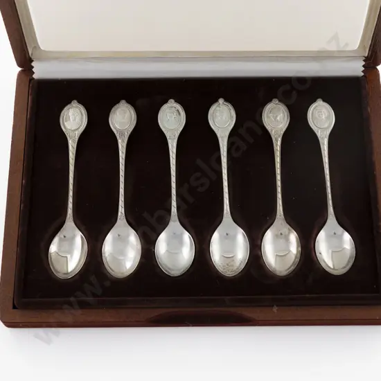 Cased Set Of 6 Sovereign Queens S/S Spoons
