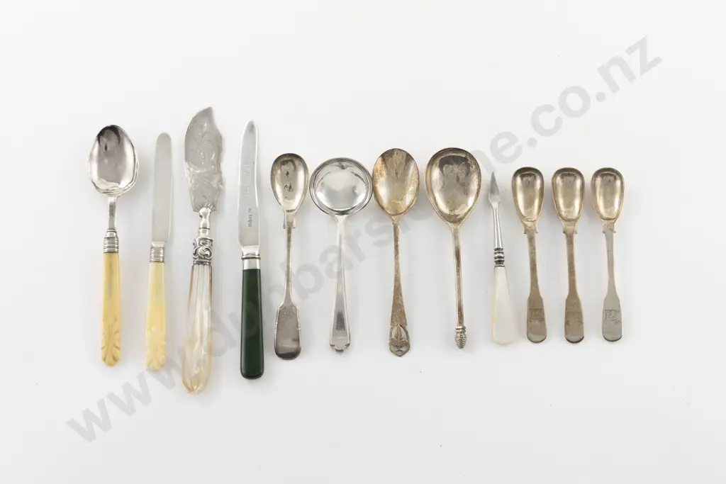 Small Group Of Mixed S/S Flatware Image 1++