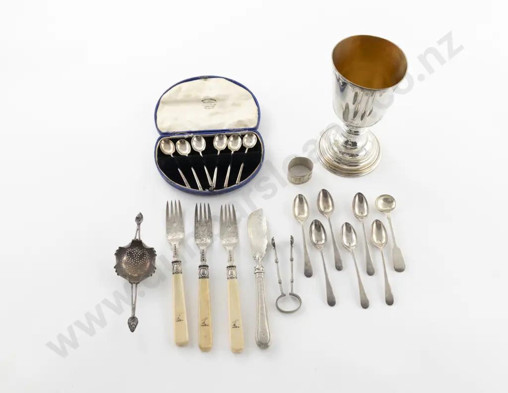 Cased Set Of 6 Geo V S/S Coffee Spoons Image 1++