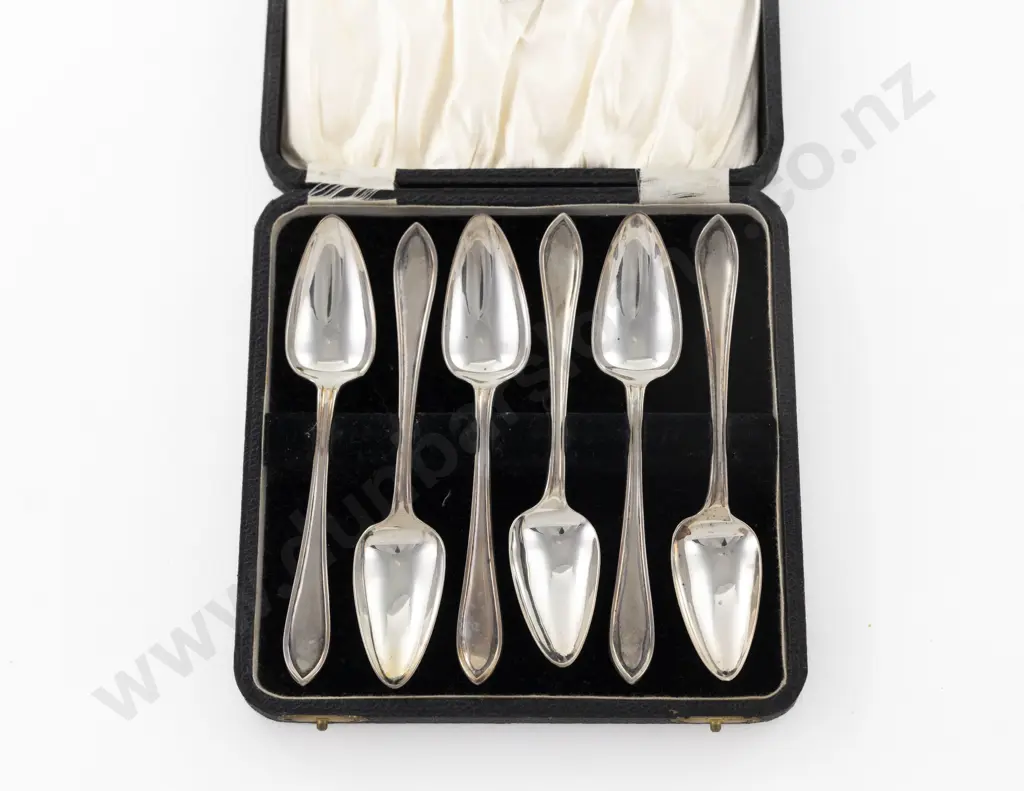 Cased Set Of 6 Geo V S/S Grapefruit Spoons Image 1++
