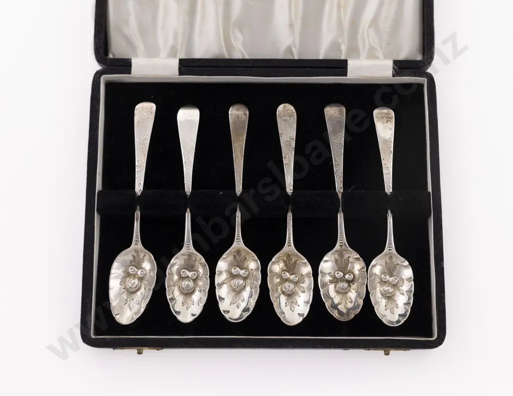 Cased Set Of 6 Geo III S/S Berry Spoons Image 1++