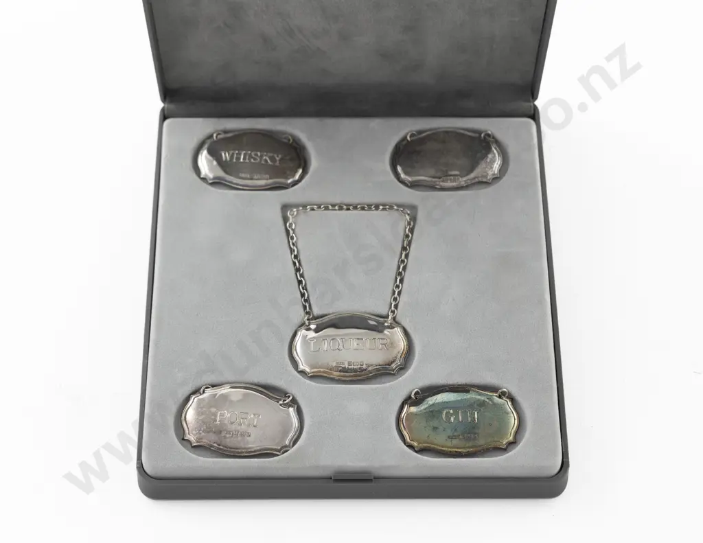 QEII Cased Set Of 5 S/S Decanter Labels Image 1++
