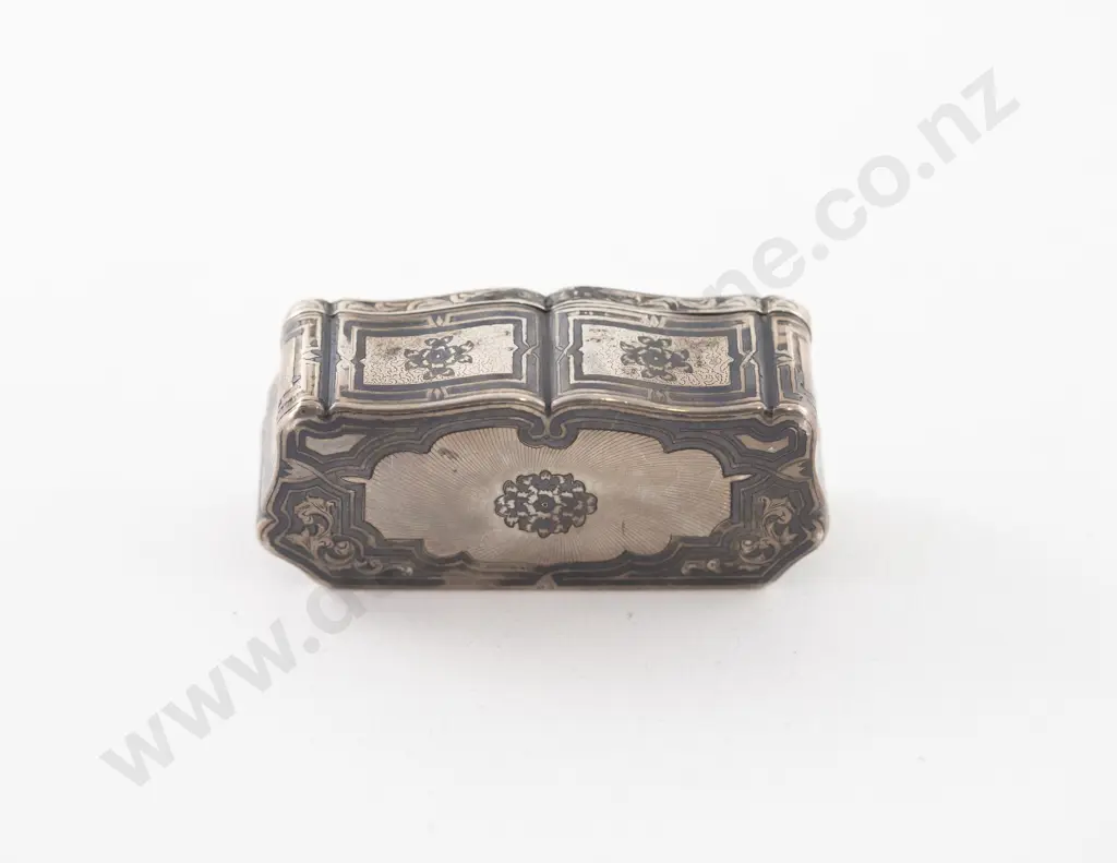 C19th Russian 84 Zolotniks Silver and Niello Table Snuff Box Image 1++