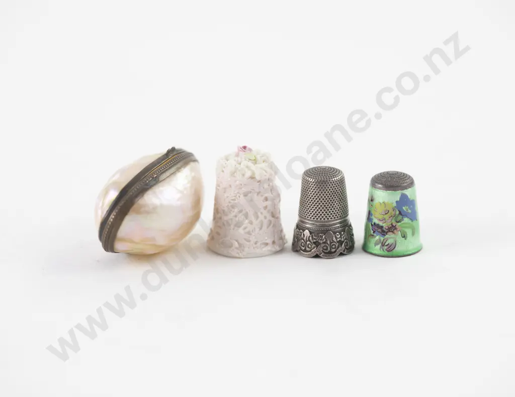 Three Thimbles and MOP Shell Case Image 1++
