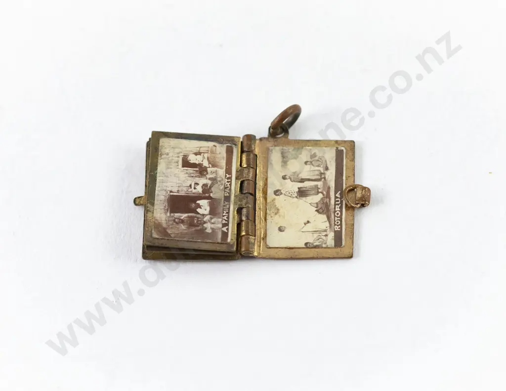 Early C20th NZ Souvenir 'Maoriland' Miniature Book Charm Image 1++