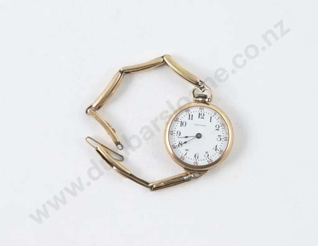 Waltham 14ct Vintage Ladies Wrist Watch Image 1++