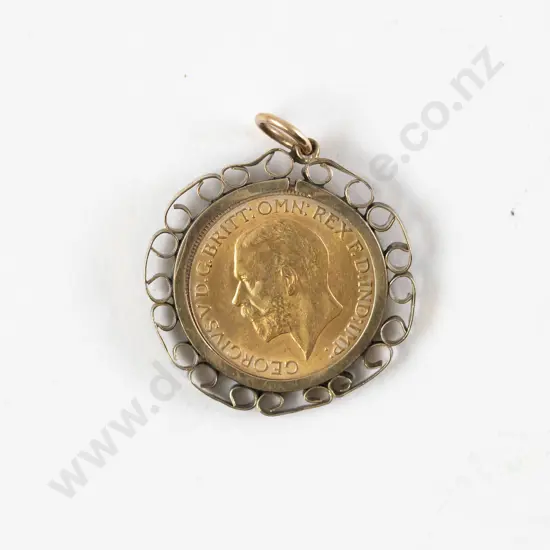 GeoV 1929 Full Gold Sovereign South Africa mint mark with 9ct pendant mount