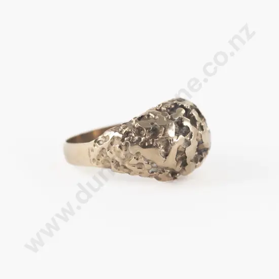 9ct Fancy Domed Band Ring