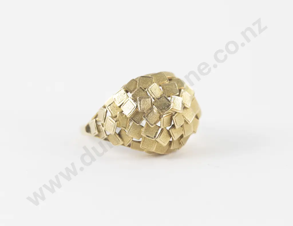 9ct Fancy Domed Band Ring Image 1++