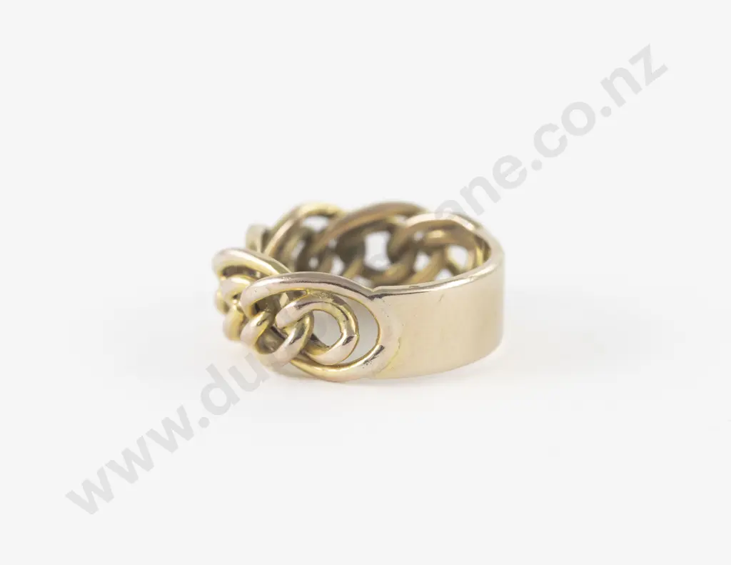 9ct Fancy Band Ring Image 1++
