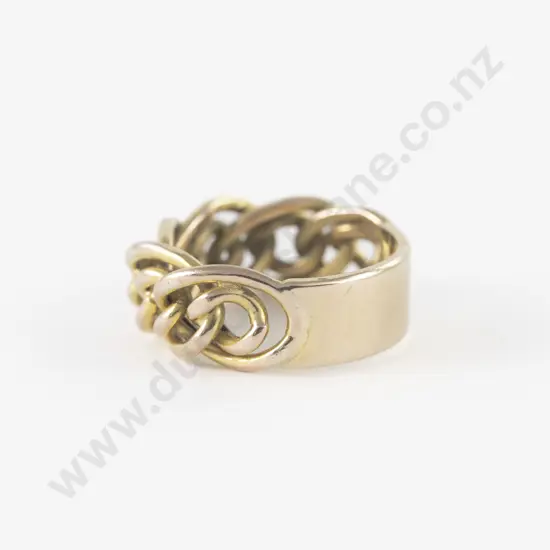 9ct Fancy Band Ring