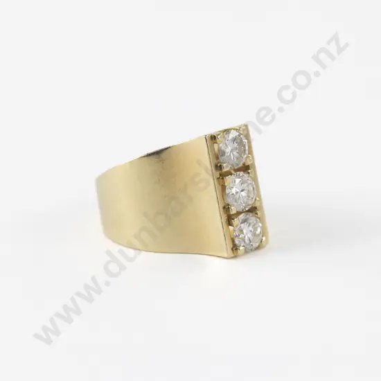 18ct Three Stone Diamond Ring