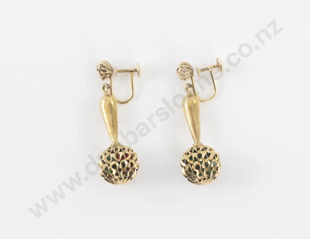 Pair 14ct Pendant Earrings Image 1++