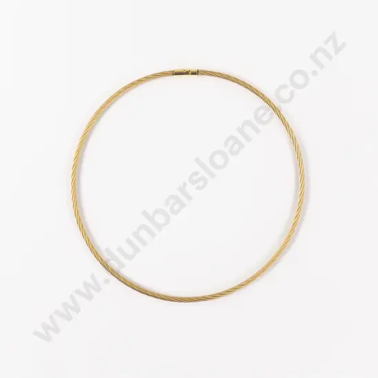 18ct Omega Wire Twist Pattern Necklace