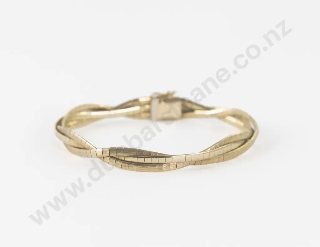 9ct Triple Strand Omega Type Link Bracelet Image 1++