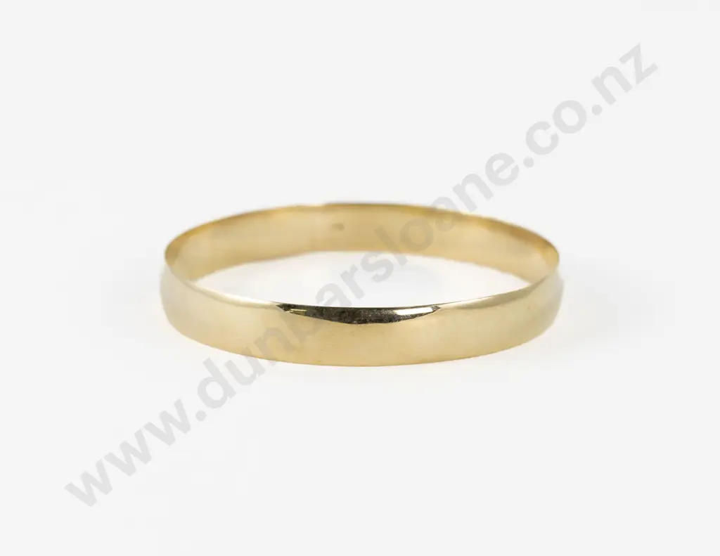 9ct Plain Bangle Image 1++