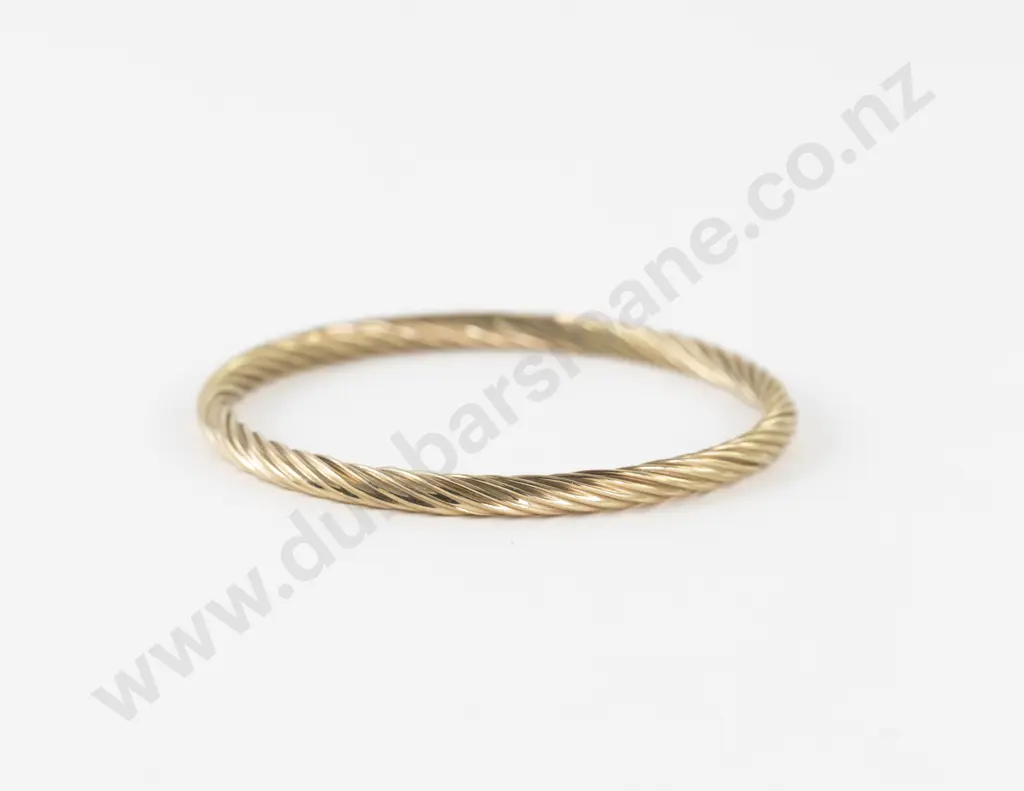 9ct Twist Design Bangle Image 1++