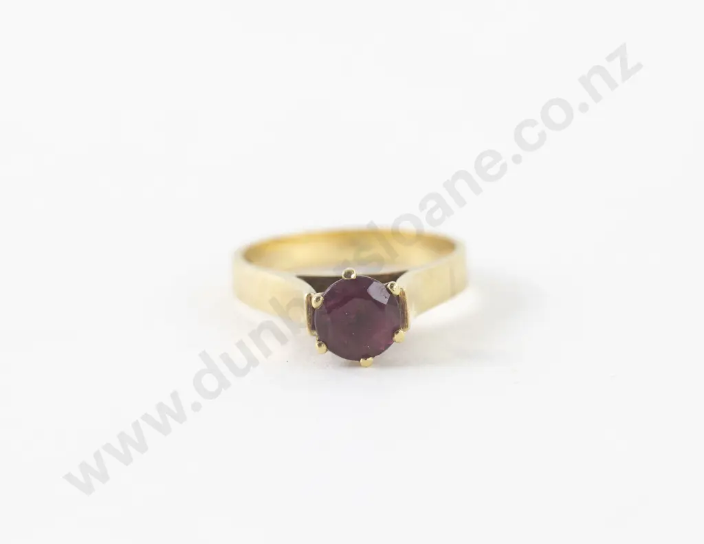 18ct Single Stone Almandine Garnet Ring Image 1++