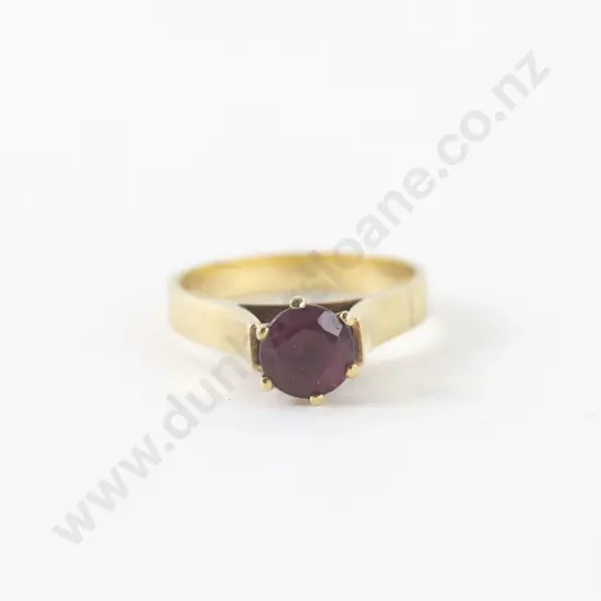 18ct Single Stone Almandine Garnet Ring