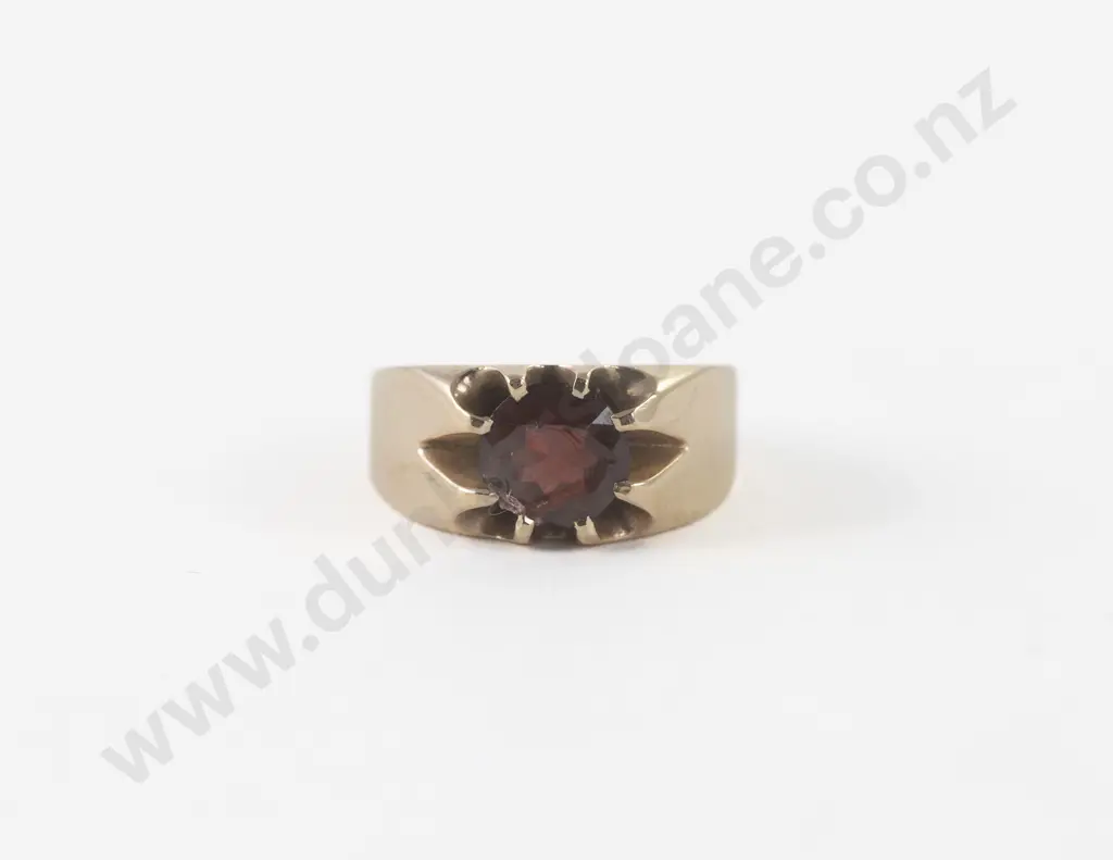10ct Single Garnet Ring Image 1++