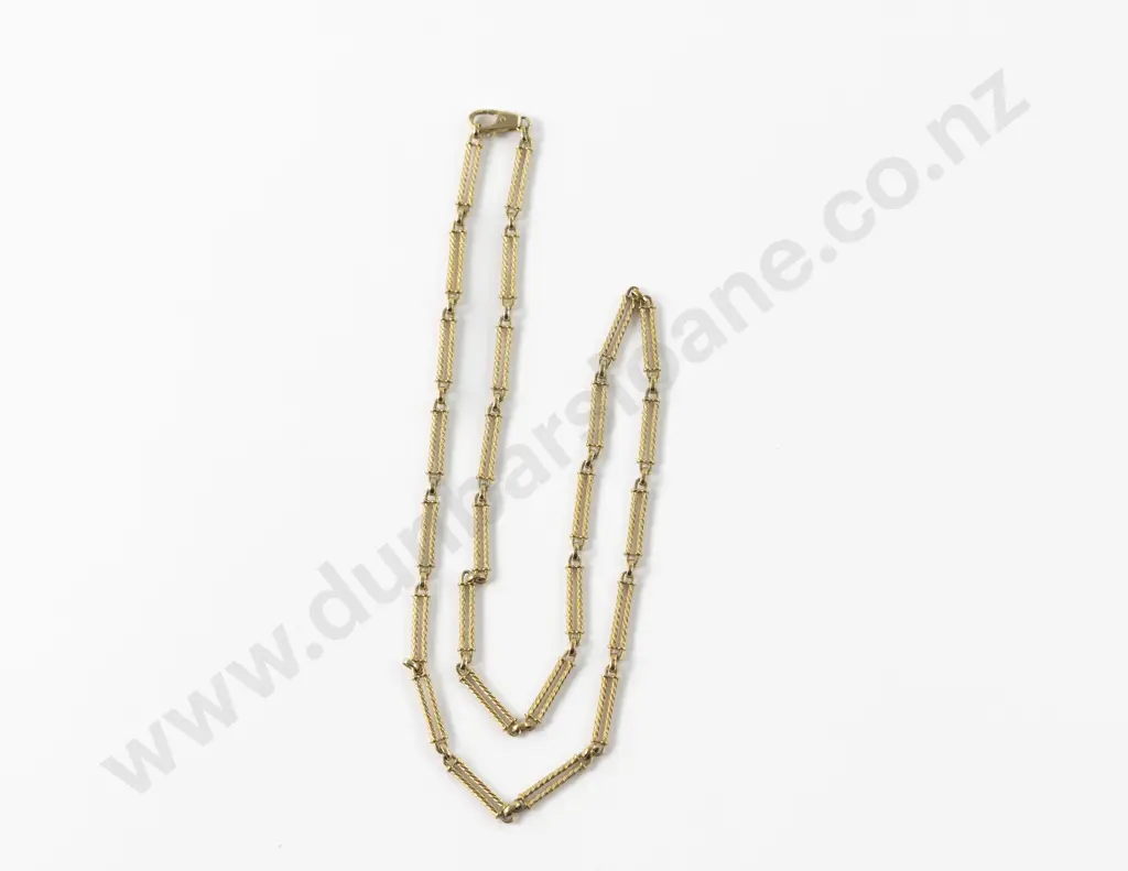 9ct Rail and Trace Link Neck Chain Image 1++