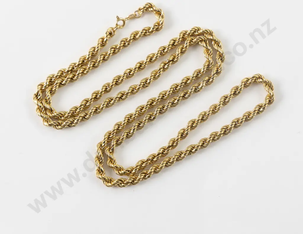 18ct Fancy Curb Link Neck Chain Image 1++