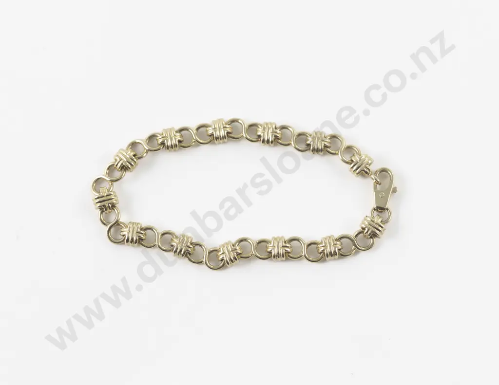 9ct Fancy Link Bracelet Image 1++